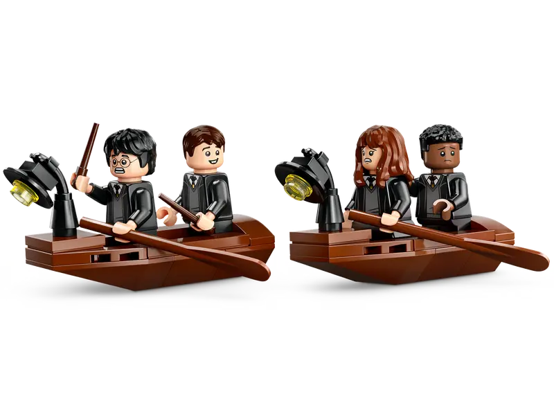 76426 Hogwarts™ Castle Boathouse