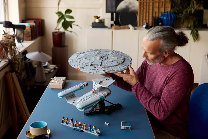 10356 Star Trek: U.S.S. Enterprise NCC-1701-D™