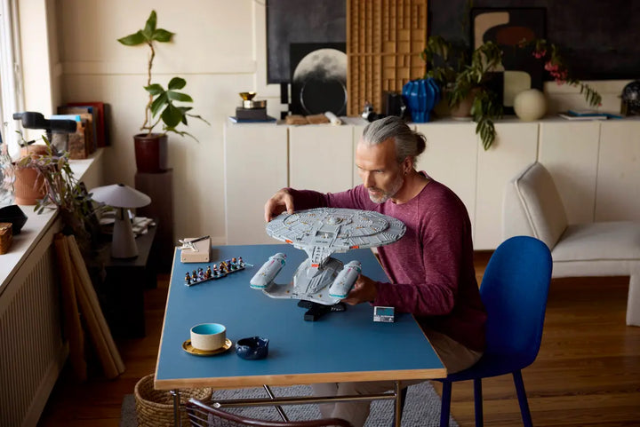 10356 Star Trek: U.S.S. Enterprise NCC-1701-D™