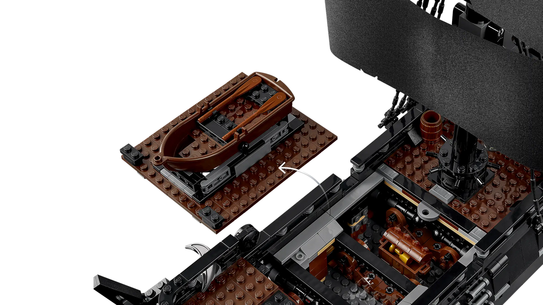 10365 Captain Jack Sparrow’s Pirate Ship