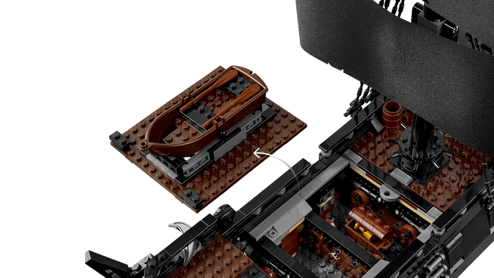 10365 Captain Jack Sparrow’s Pirate Ship