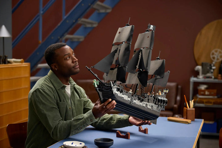 10365 Captain Jack Sparrow’s Pirate Ship