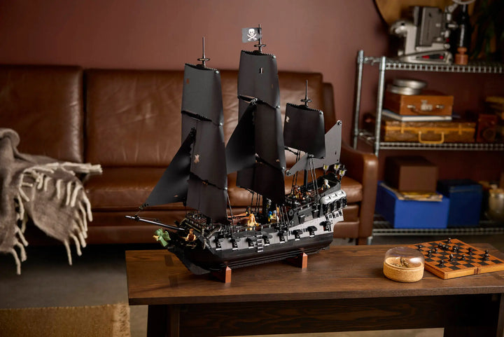 10365 Captain Jack Sparrow’s Pirate Ship