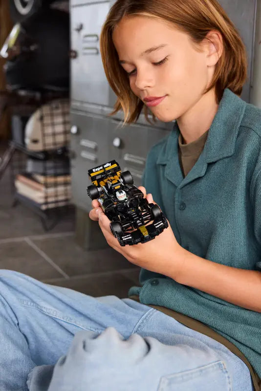 77252 APXGP Team Race Car from F1® The Movie