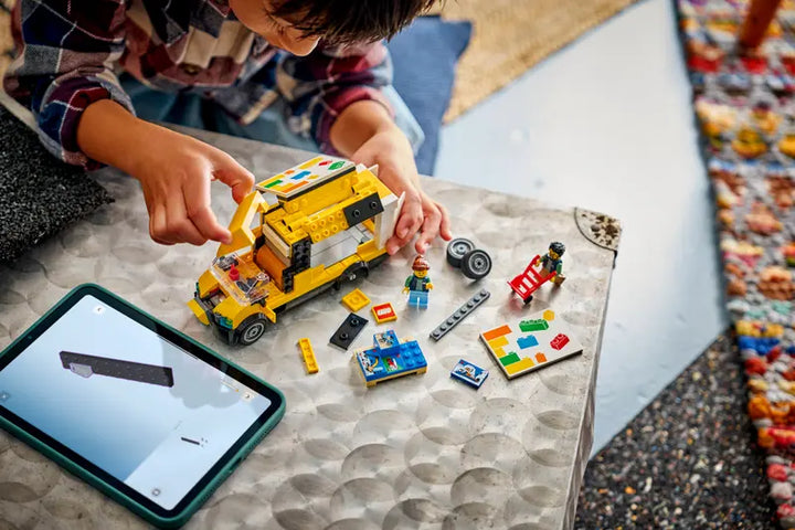 60500 The LEGO® Van