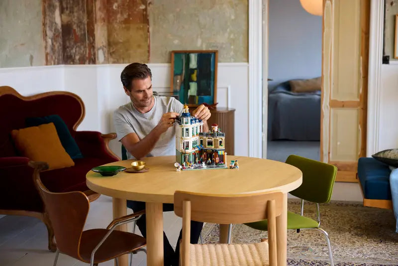 11371 Shopping Street