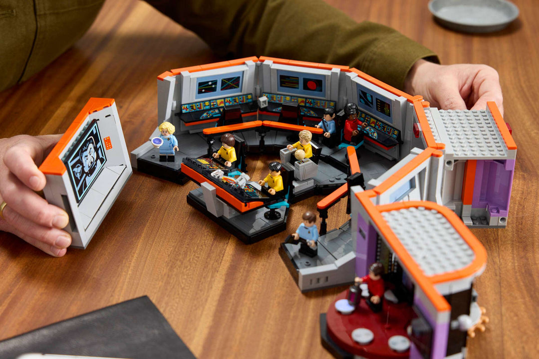 11385 Star Trek: U.S.S. Enterprise NCC-1701™ Bridge