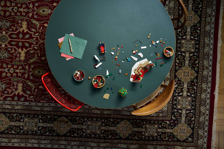11387 Holiday House