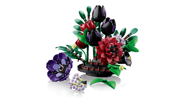 11513 Dark Flower Arrangement