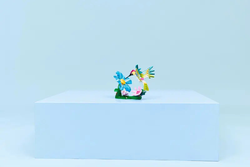 31384 Wild Animals: Colorful Hummingbird