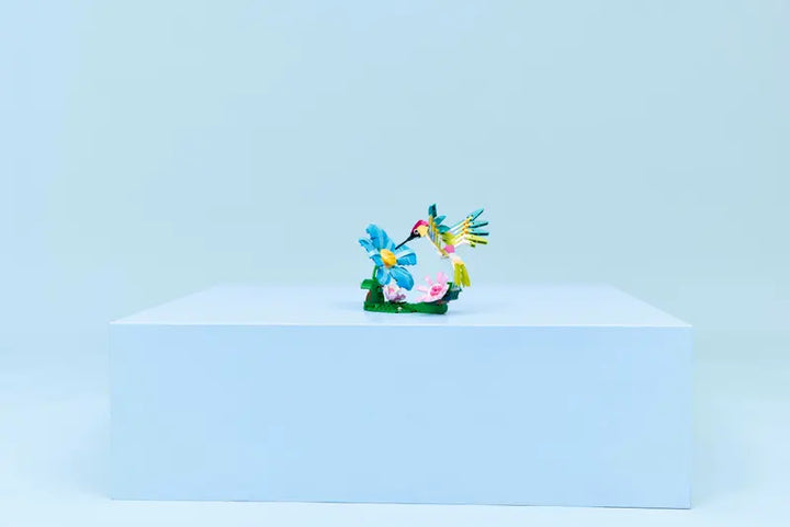 31384 Wild Animals: Colorful Hummingbird