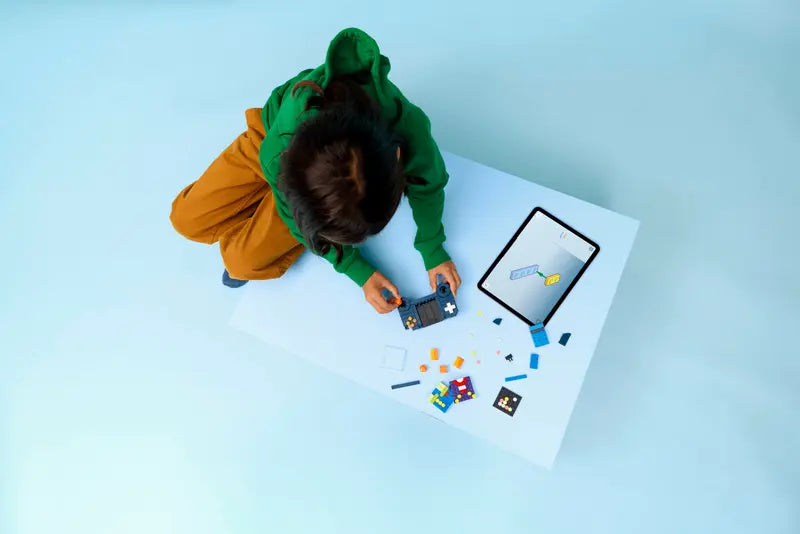 31380 Retro Gaming Console