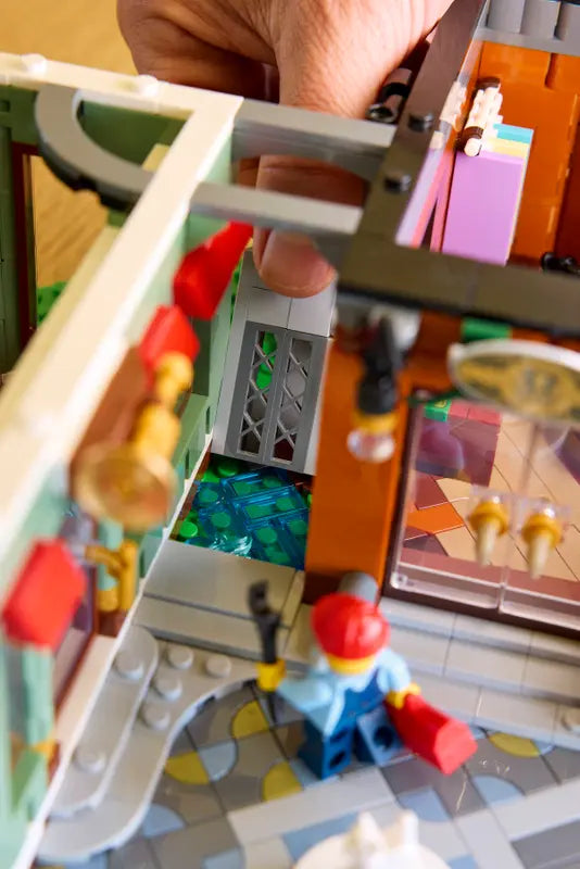 11371 Shopping Street