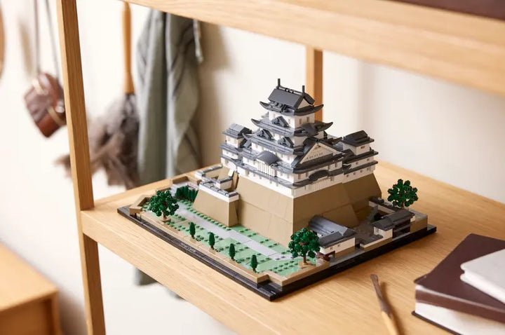 21060 Himeji Castle