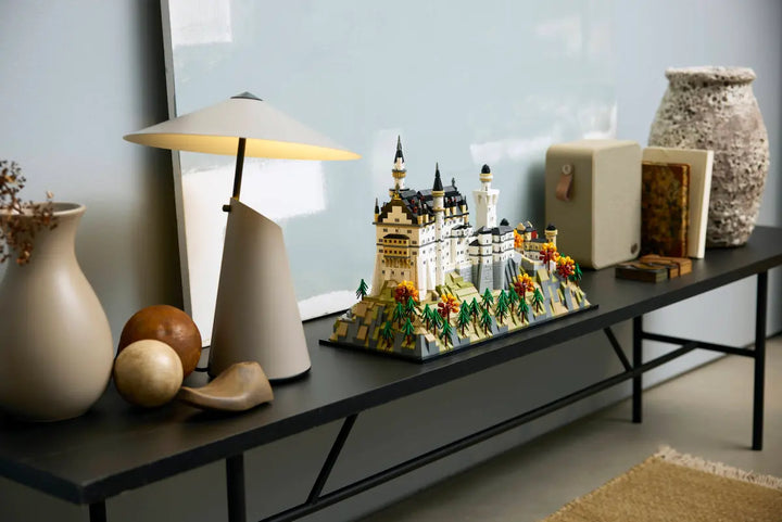 21063 Neuschwanstein Castle