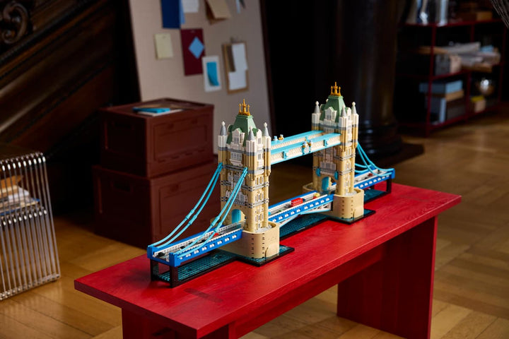 21067 Tower Bridge
