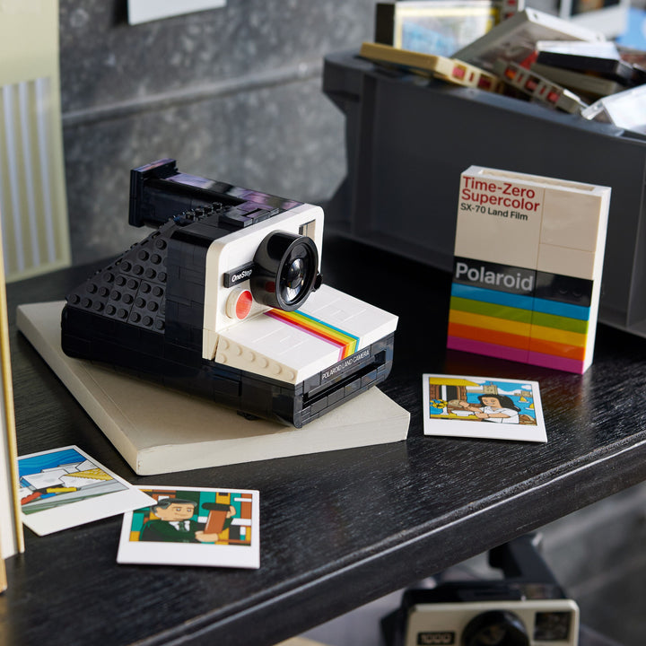 21345 Polaroid OneStep SX-70 Camera