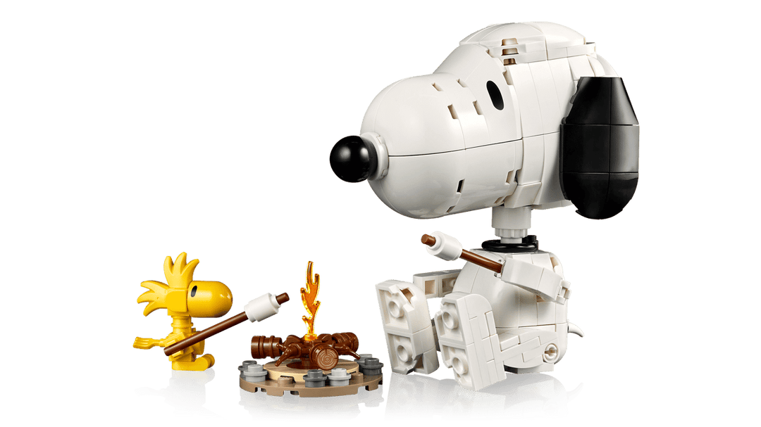 21368 Peanuts: Snoopy's Doghouse