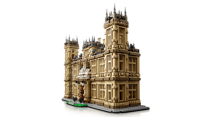 21373 Downtown Abbey