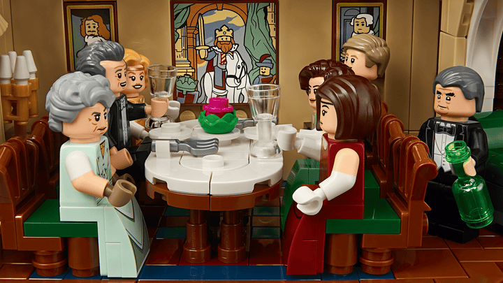 21373 Downtown Abbey