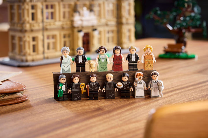 21373 Downtown Abbey
