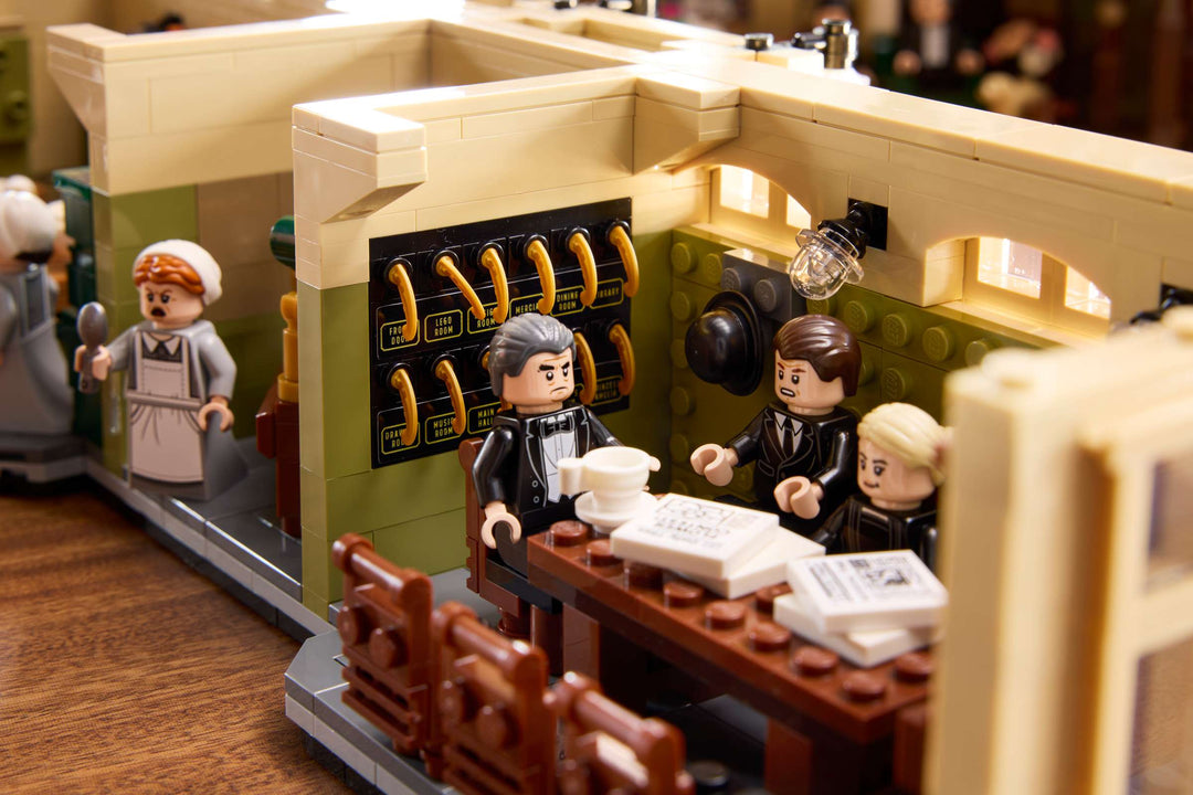 21373 Downtown Abbey