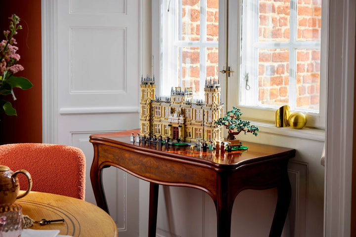 21373 Downtown Abbey