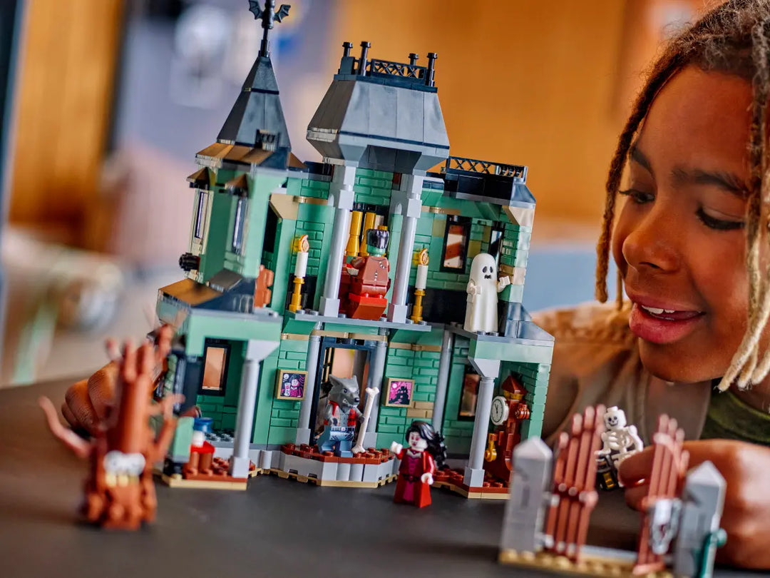 31167 Haunted Mansion