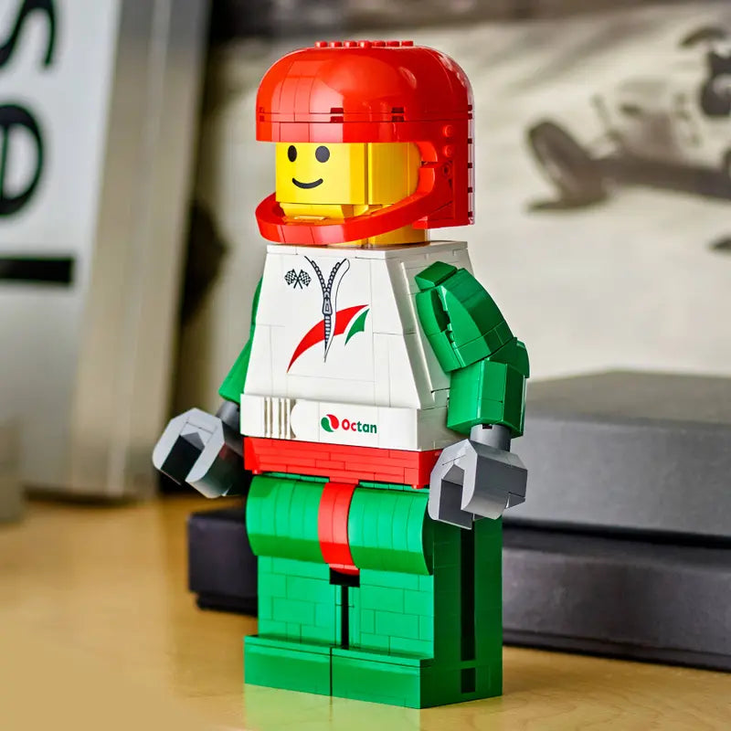 40819 Up-Scaled Racing Driver Minifigure
