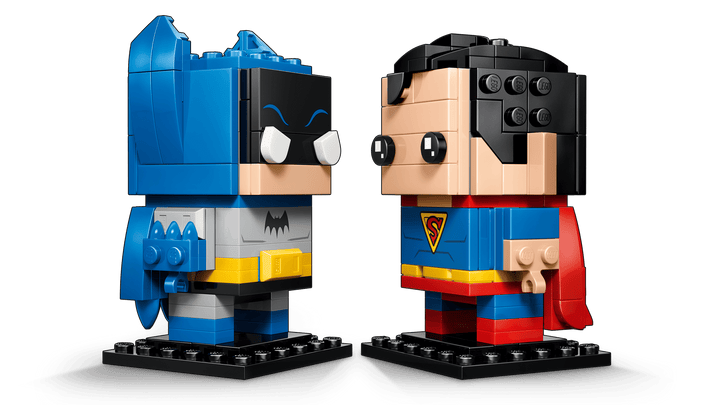 40859 Golden Age Superman™ and Batman™ Figures