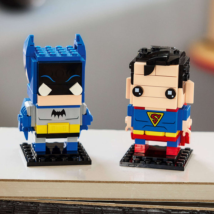 40859 Golden Age Superman™ and Batman™ Figures