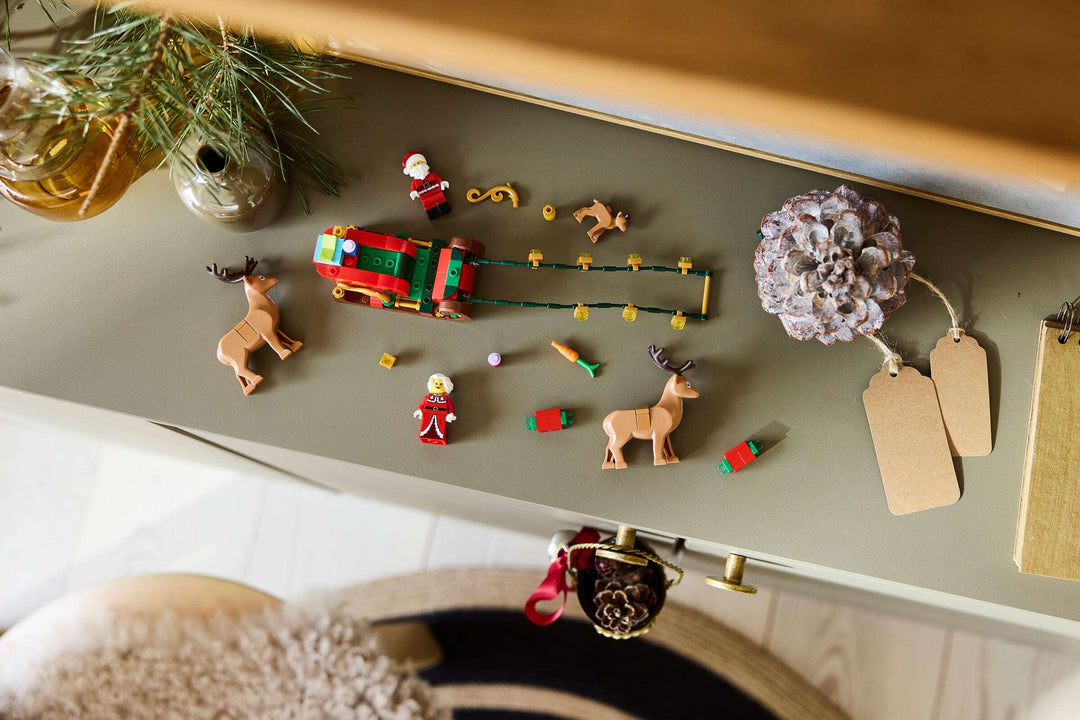 40866 Santa's Holiday Sleigh Adventure