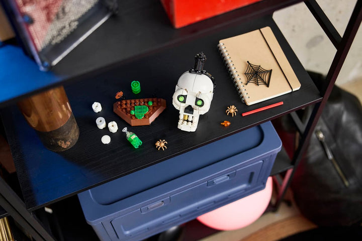 40883 Halloween Skull Candle