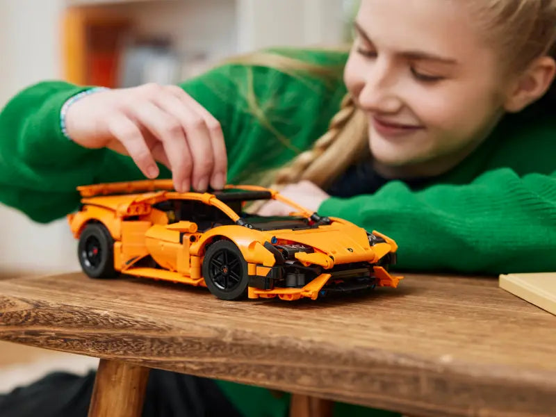 42196 Lamborghini Huracán Tecnica Orange