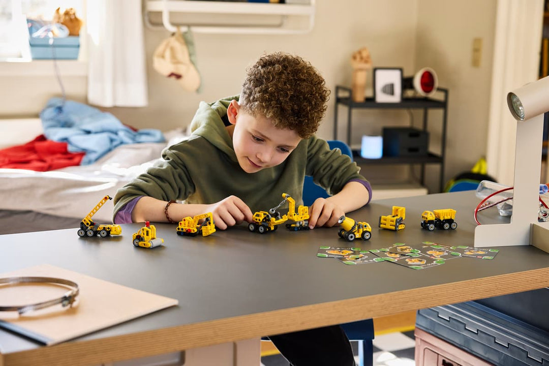 42233 Mighty Machines