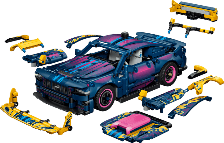 42236 Custom Garage Ford Mustang GT Car