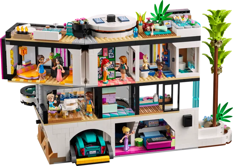 42639 Andrea s Modern Mansion Box Of Bricks