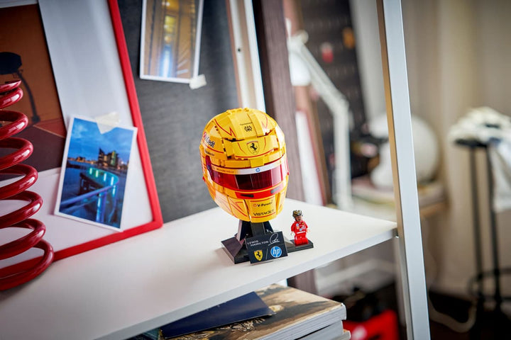 43022 Scuderia Ferrari HP Lewis Hamilton Helmet