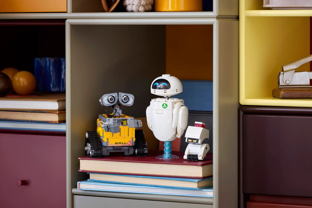 43279 Wall-E and EVE