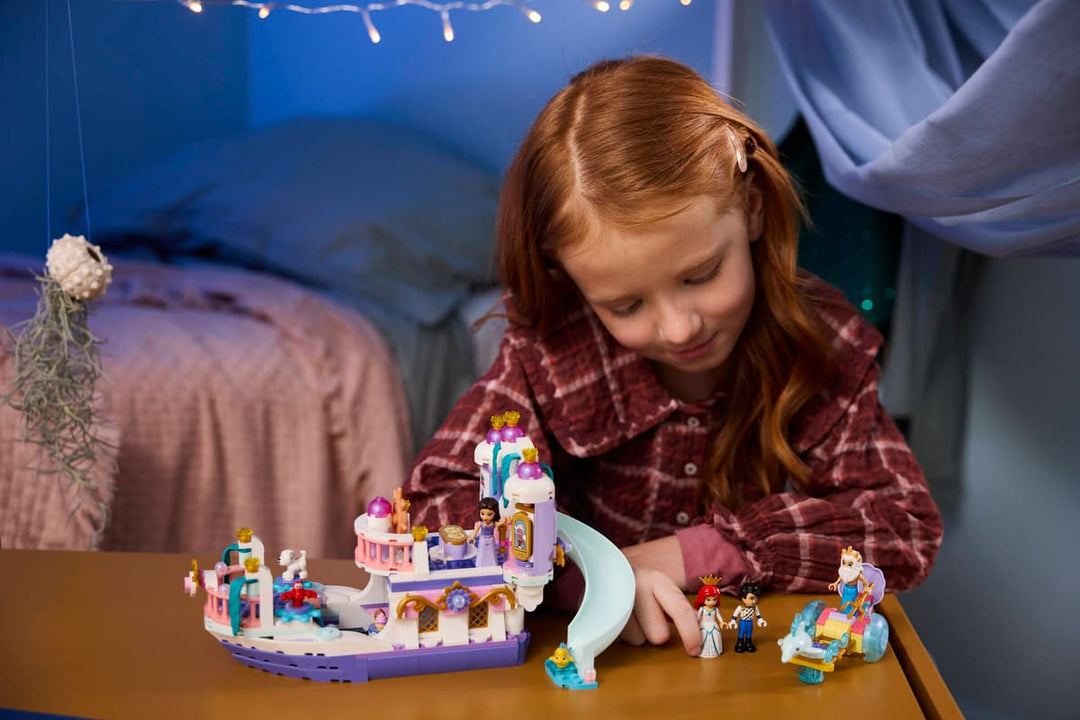 43299 Ariel's Royal Wedding Boat