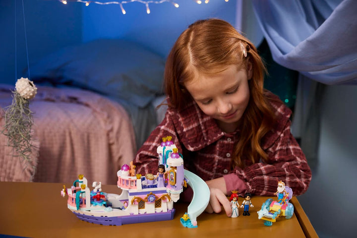 43299 Ariel's Royal Wedding Boat