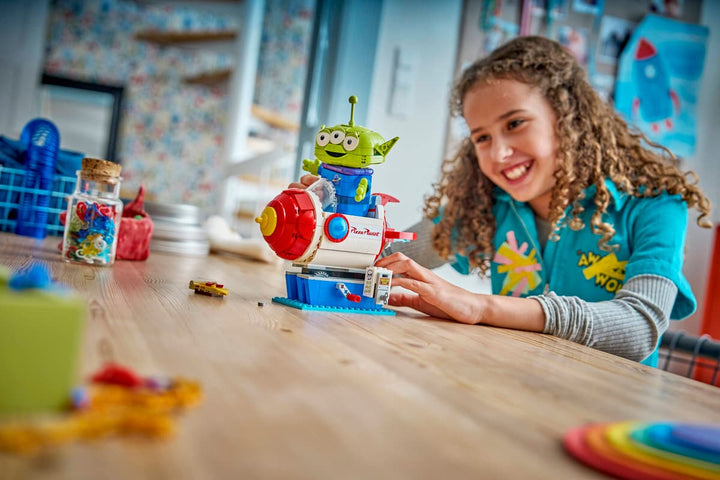 43307 Alien with Pizza Planet Rocket Ride