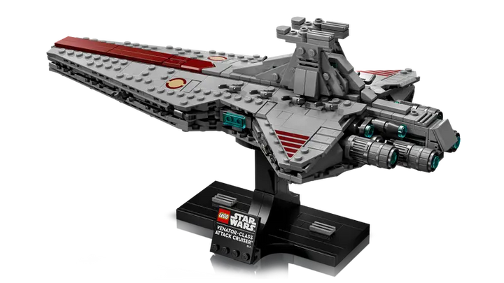 75441 Venator-Class Attack Cruiser™
