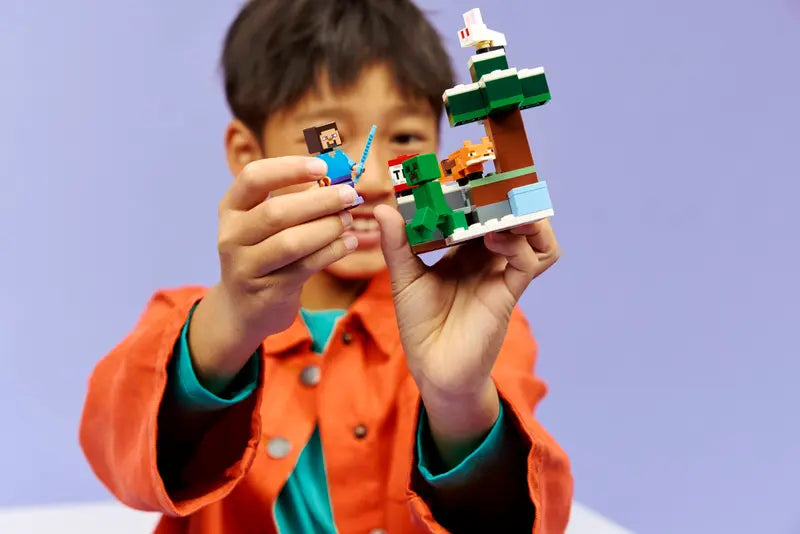 21583 Steve's Taiga Adventure