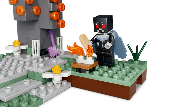 21586 The Pale Garden