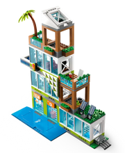 60365 Apartment Building