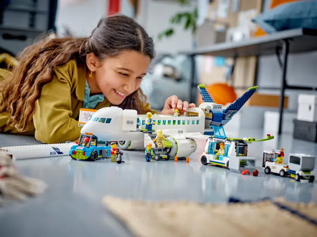 60367 Passenger Airplane