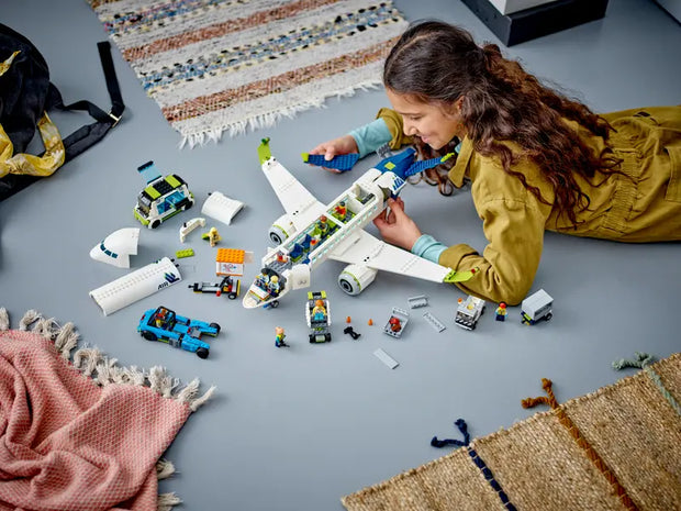 60367 Passenger Airplane
