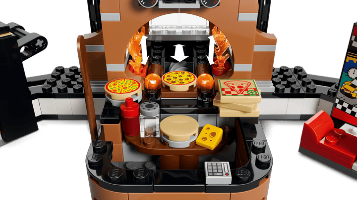 60496 Pizza Delivery Experience with Vehicles