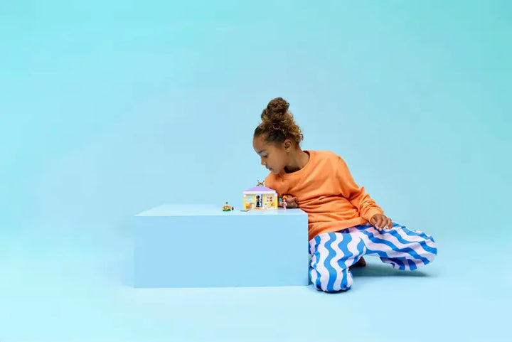 42679 Heartlake City Bunny Hotel